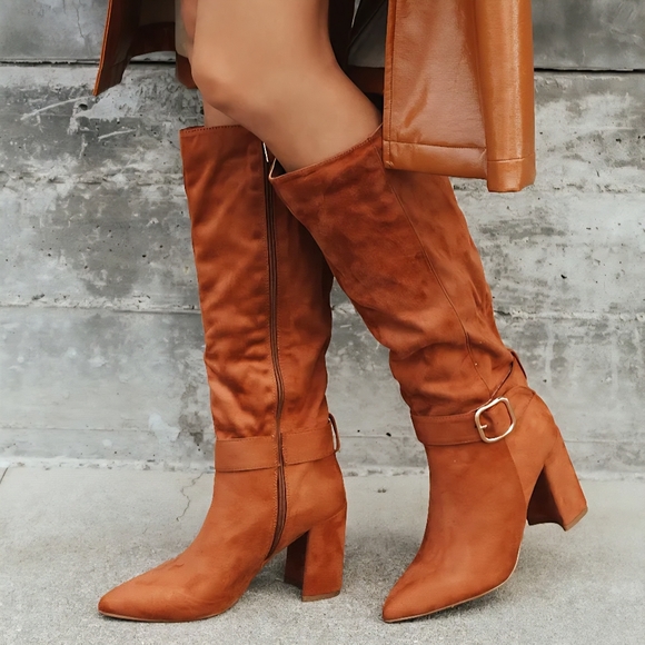 NWOB Lulus Katana Cognac Suede Pointed-toe Knee-high Boots Brown - Size 7.5 - Picture 2 of 2